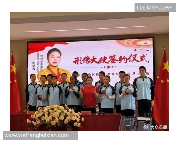 奥运冠军现身校园鼓励孩子坚持梦想